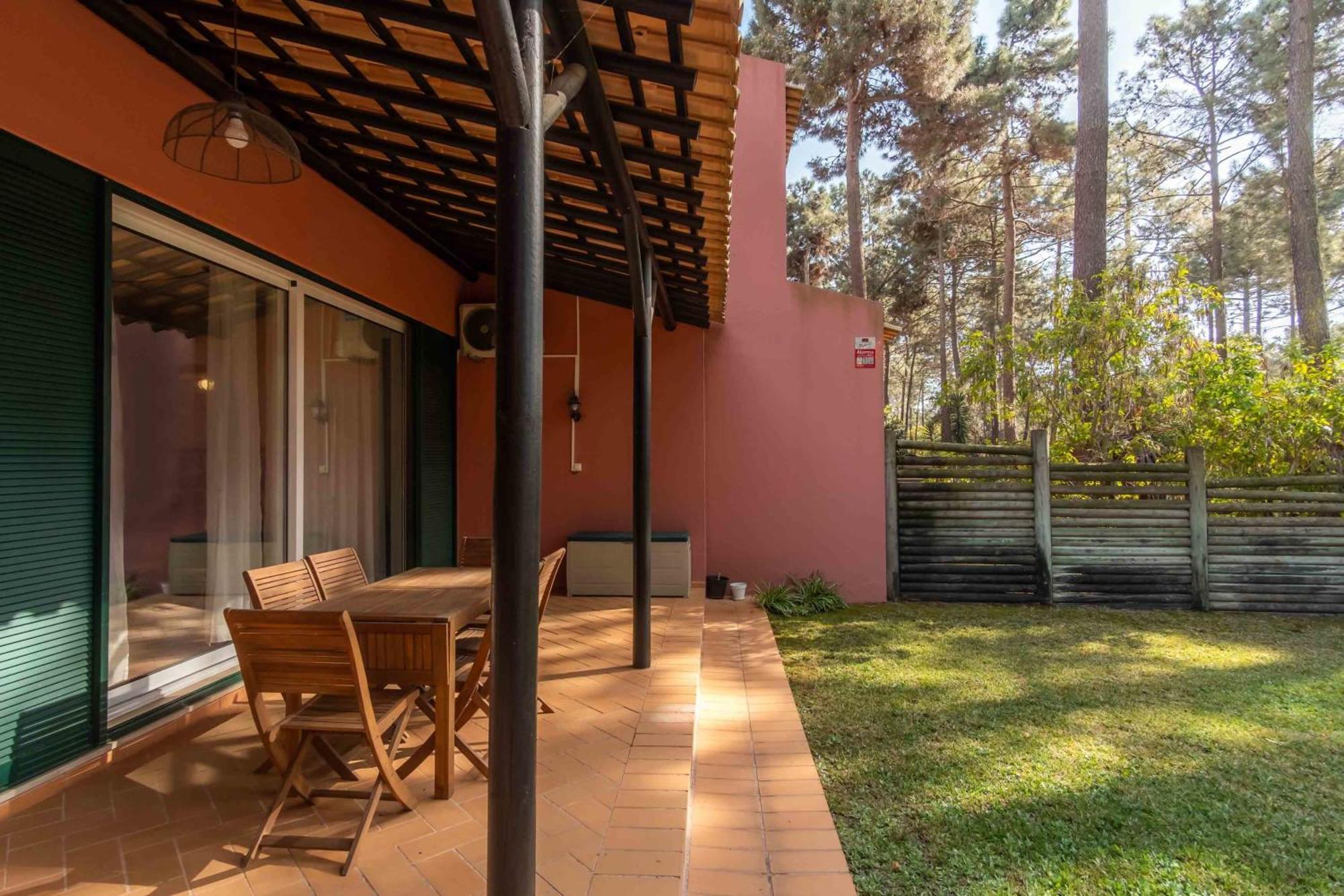 Sun & Sea Golf House Apartment