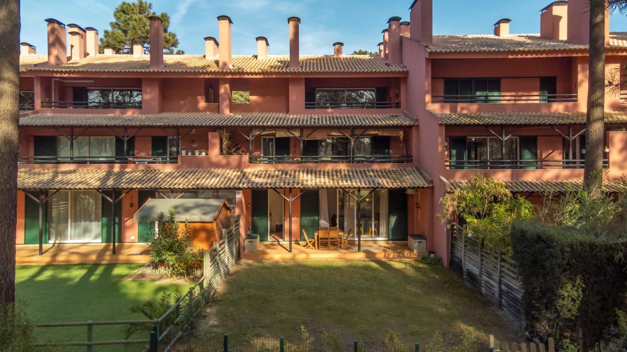 Sun & Sea Golf House Apartment Aroeira (Setubal)